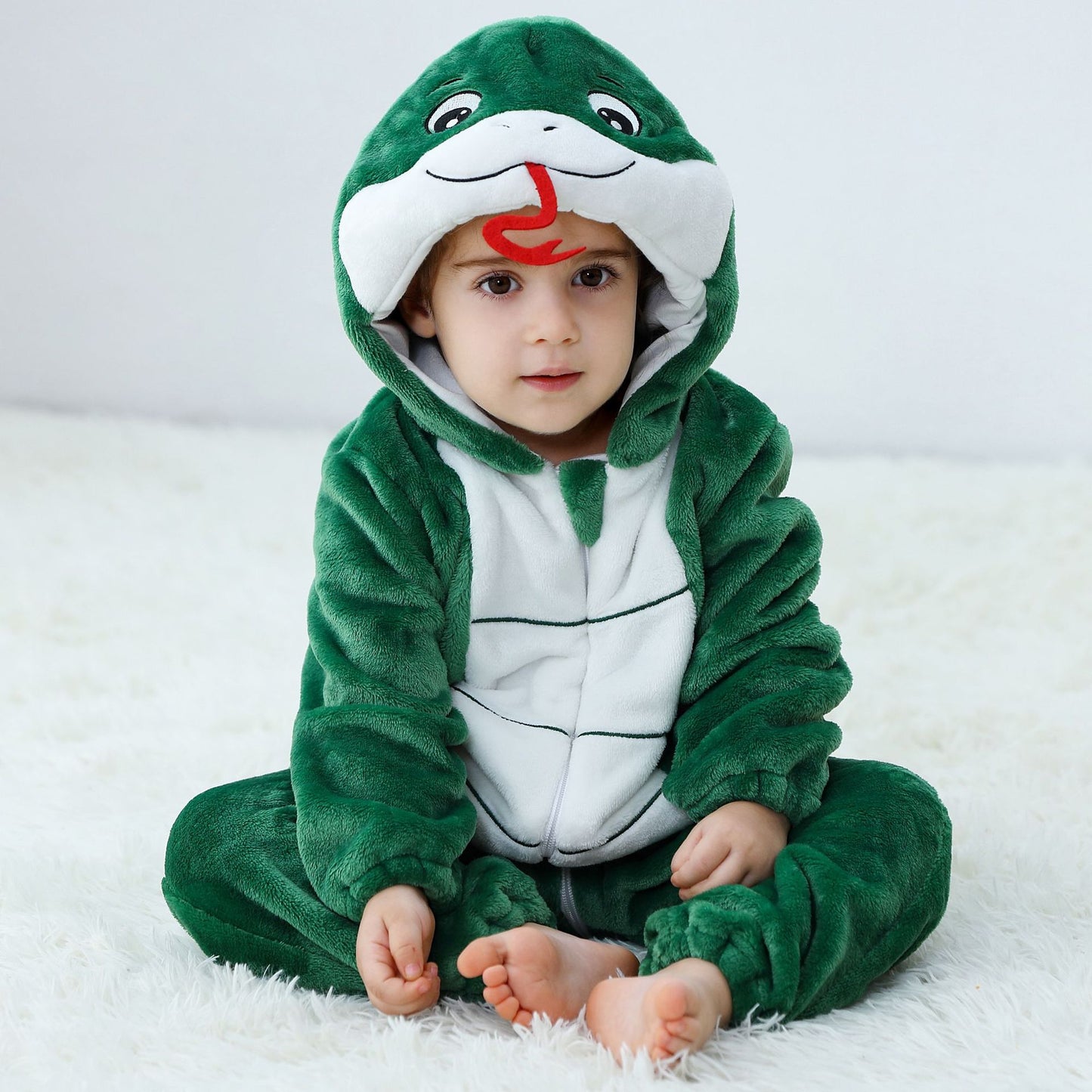 Mono de franela con diseño de animal para niños