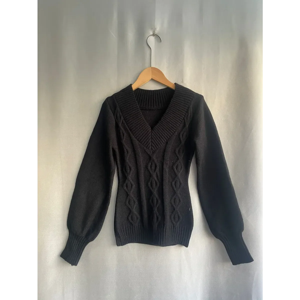 V-Neck Slim Fit Sweater β Y2K Lace Trim Knit Pullover Top