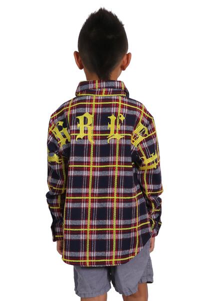 Camisa de franela premium de peso medio para niños NOVA con bordados intensos, parches y estampados.