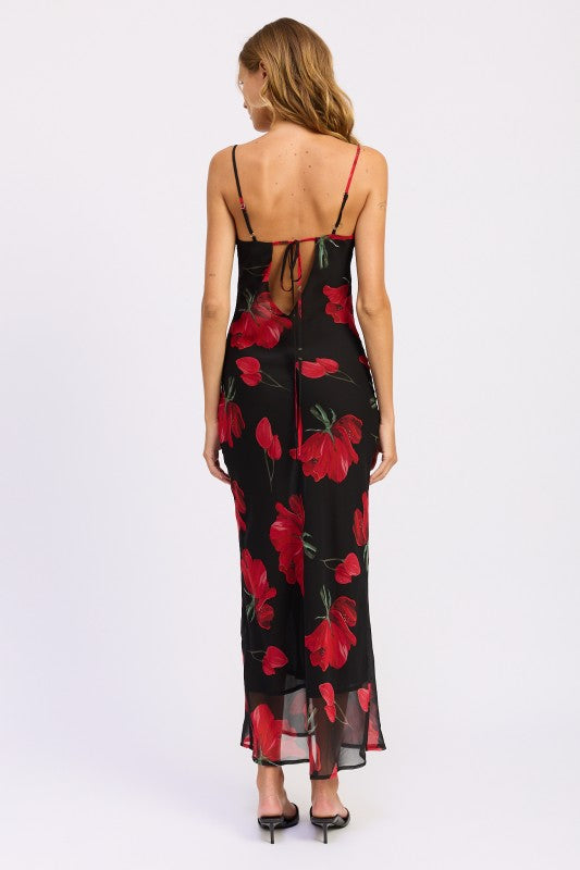 VESTIDO LARGO CON CUELLO DESBOCADO Y ESTAMPADO FLORAL