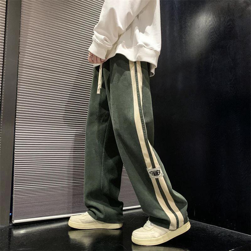 Pantalones anchos y holgados para hombre