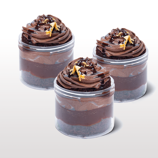 Tarro de pastel de chocolate negro malvado