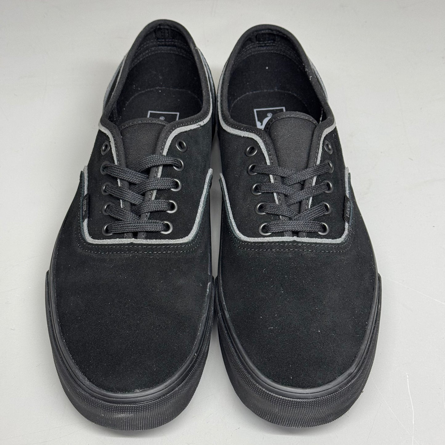 Zapatillas VANS Authentic Sliver para hombre, talla 13.0, color negro/gris VN000D6DDE2