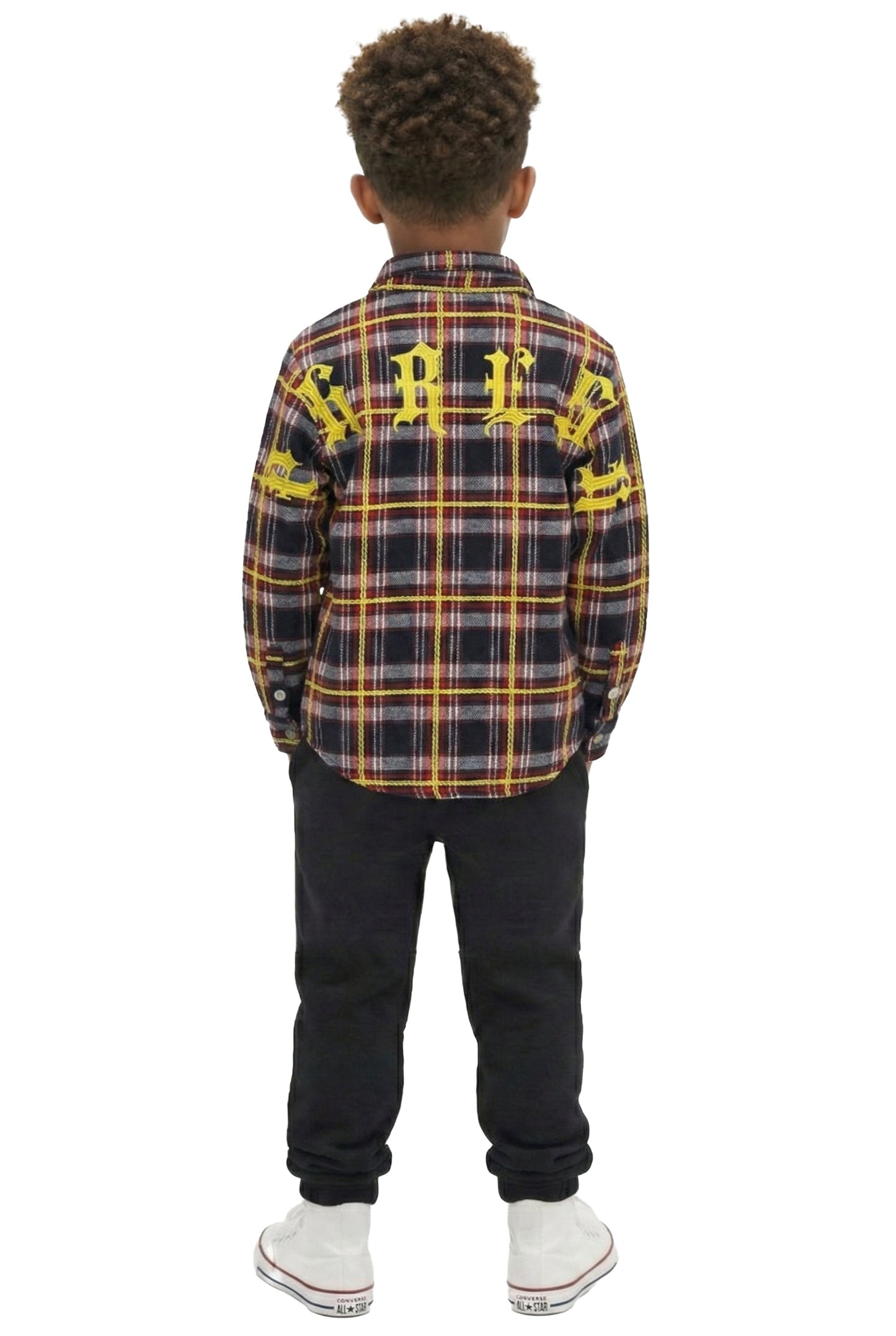 Camisa de franela premium de peso medio para niños NOVA con bordados intensos, parches y estampados.