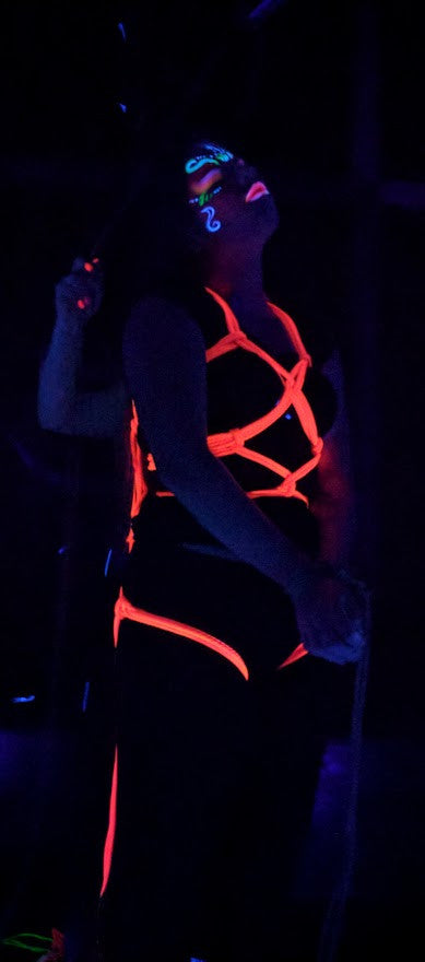 Blacklight Reactive Bondage Rope - 1/4" / 6mm  -  Custom Length - UV Reactive