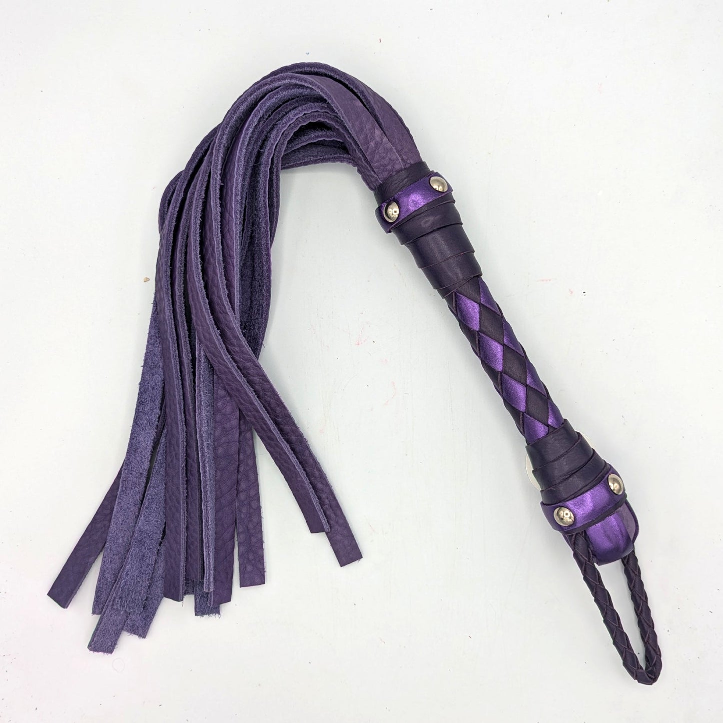 Flogger de piel de toro - Flogger de cuero - Personalizado por encargo