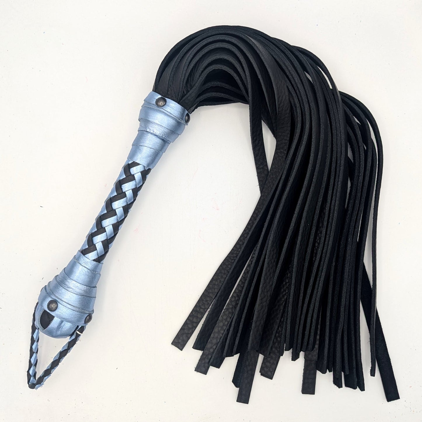 Flogger de piel de toro - Flogger de cuero - Personalizado por encargo