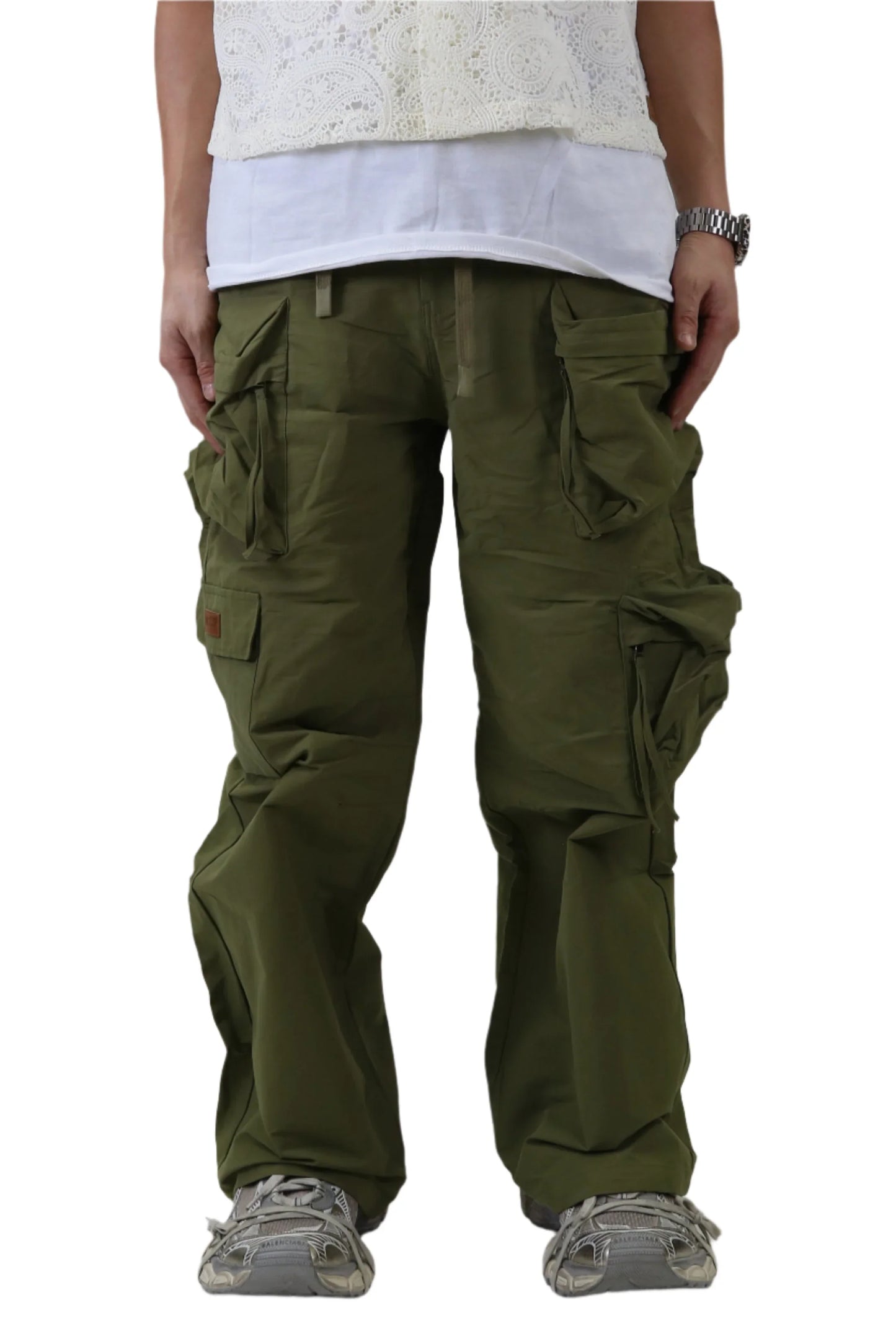 PANTALONES CARGO VONT DE CORTE ANCHO EN SARGA FINA DE NYLON