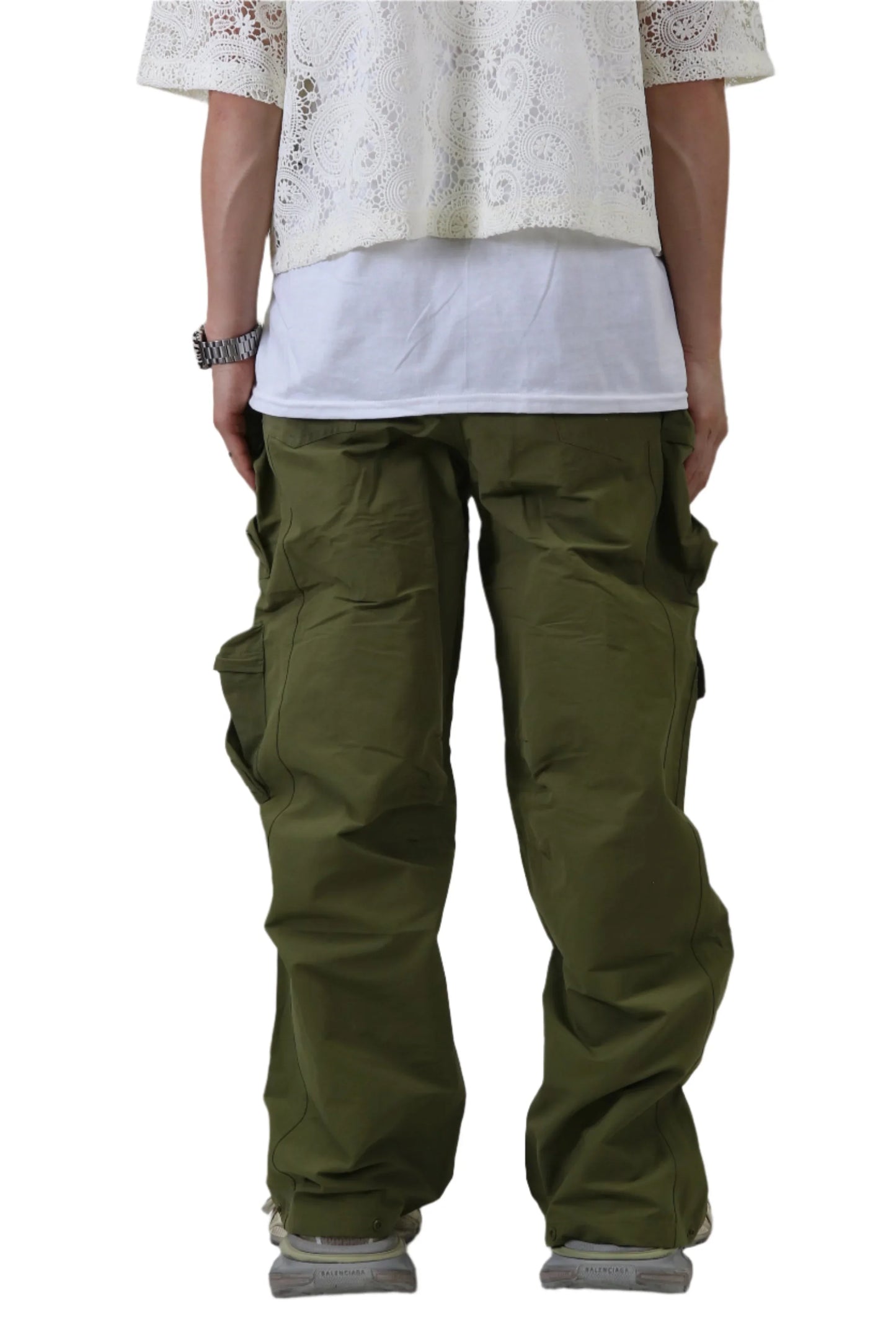 PANTALONES CARGO VONT DE CORTE ANCHO EN SARGA FINA DE NYLON