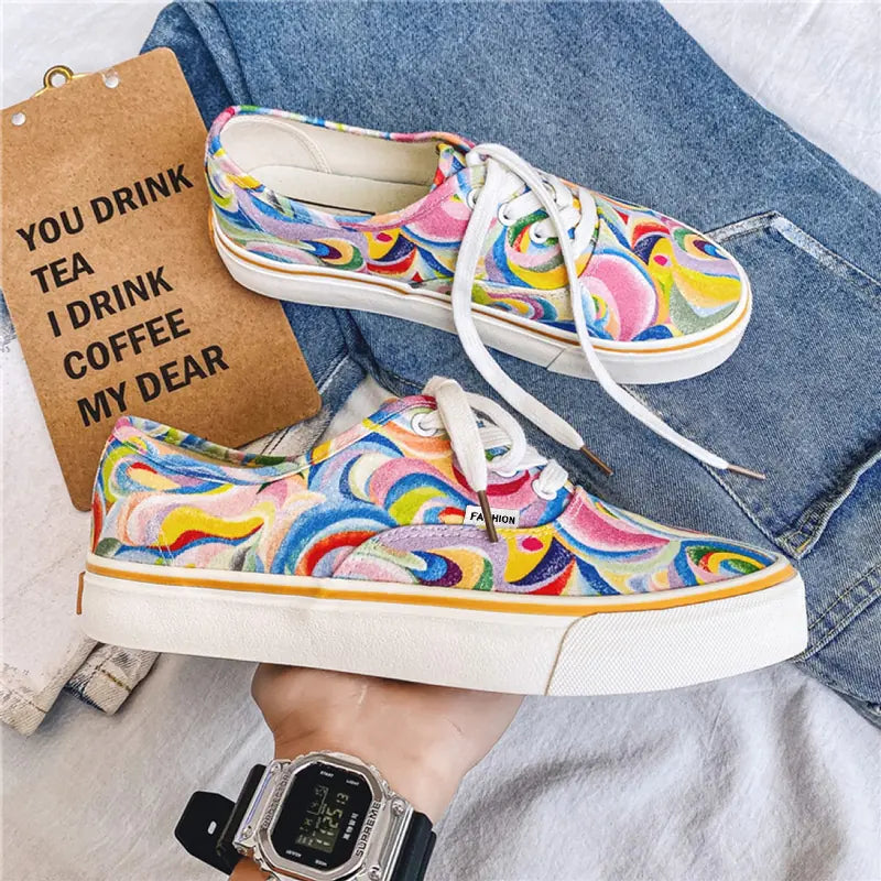 Zapatillas deportivas de pareja con grafiti arcoíris - Diseño de caña baja