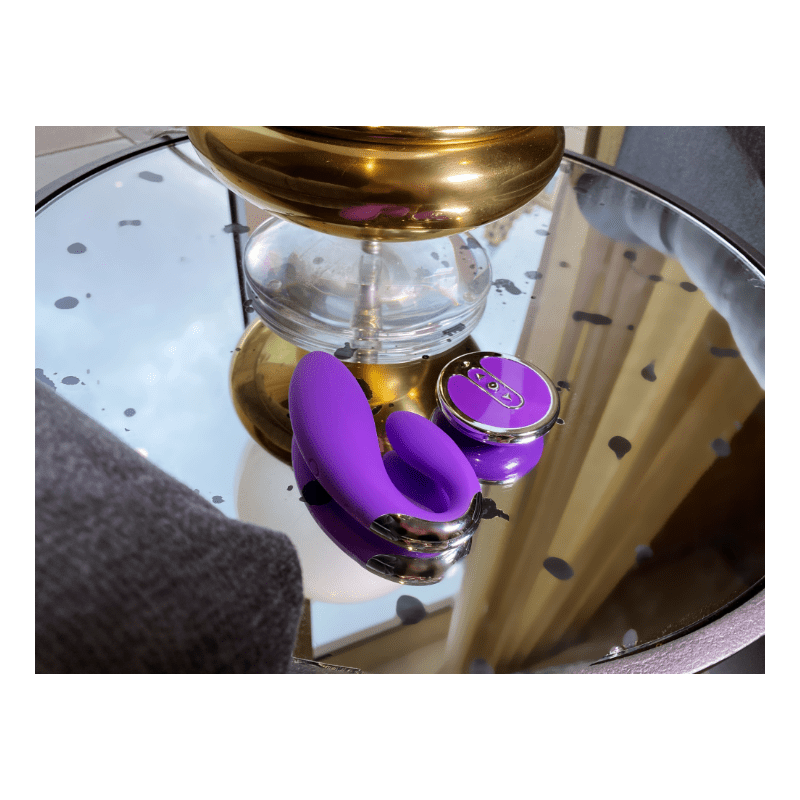Athena - Consolador con control remoto y vibrador pulsante