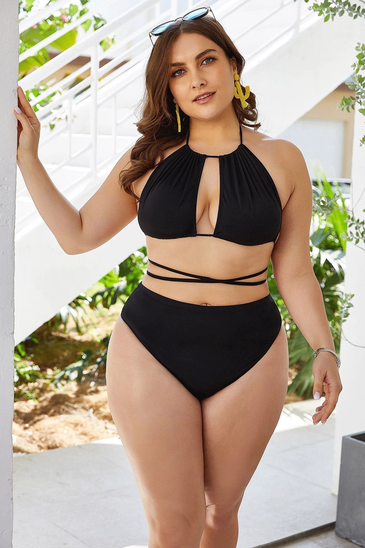 Nuevo bikini negro sexy de cintura alta que cubre el cuerpo y el vientre.