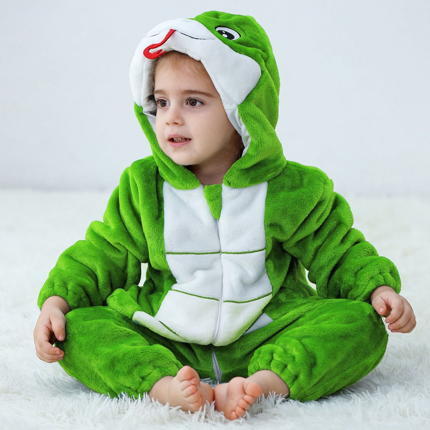 Mono de franela con diseño de animal para niños