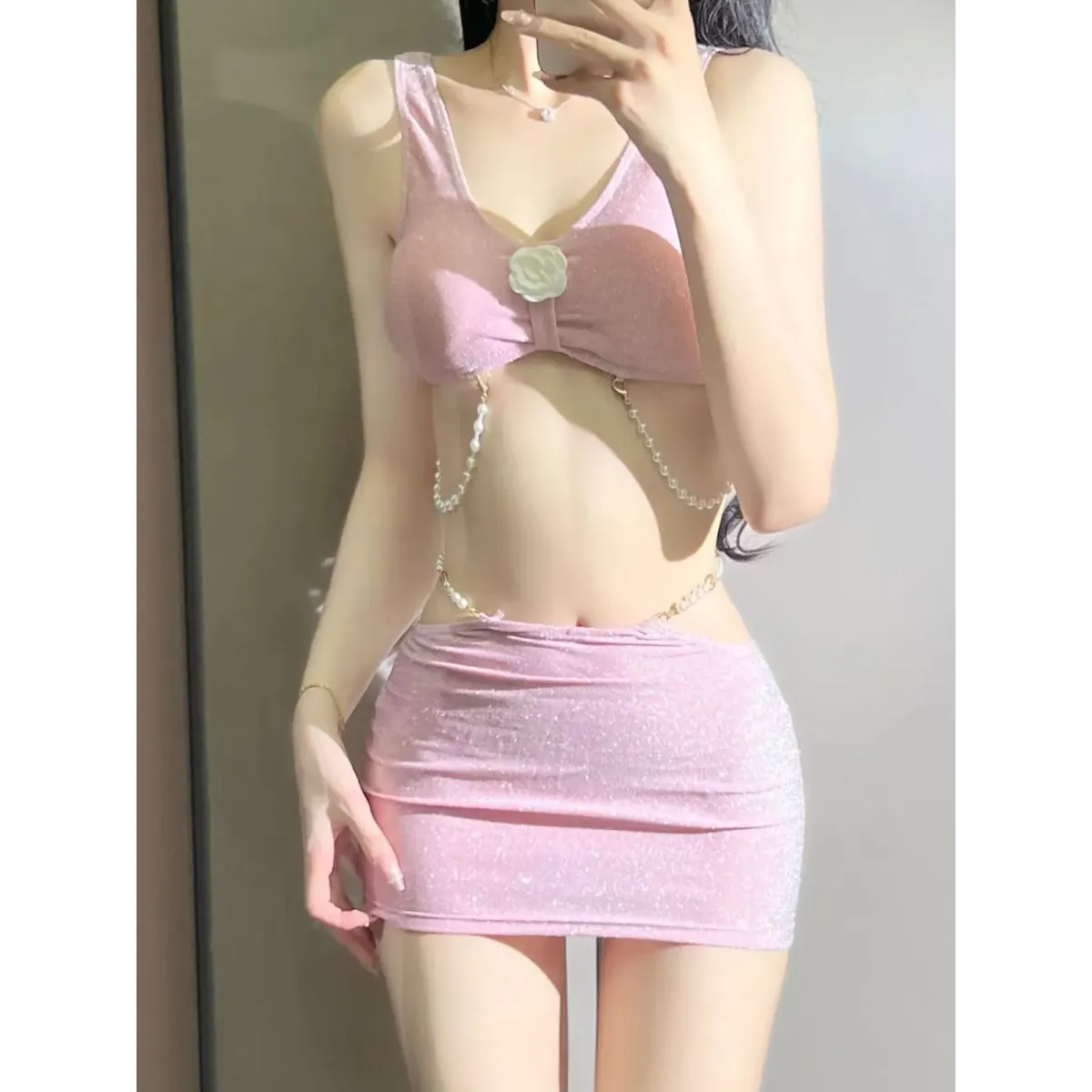Conjunto de bikini de 3 piezas con purpurina – Top de flores 3D con minifalda de cadena de perlas