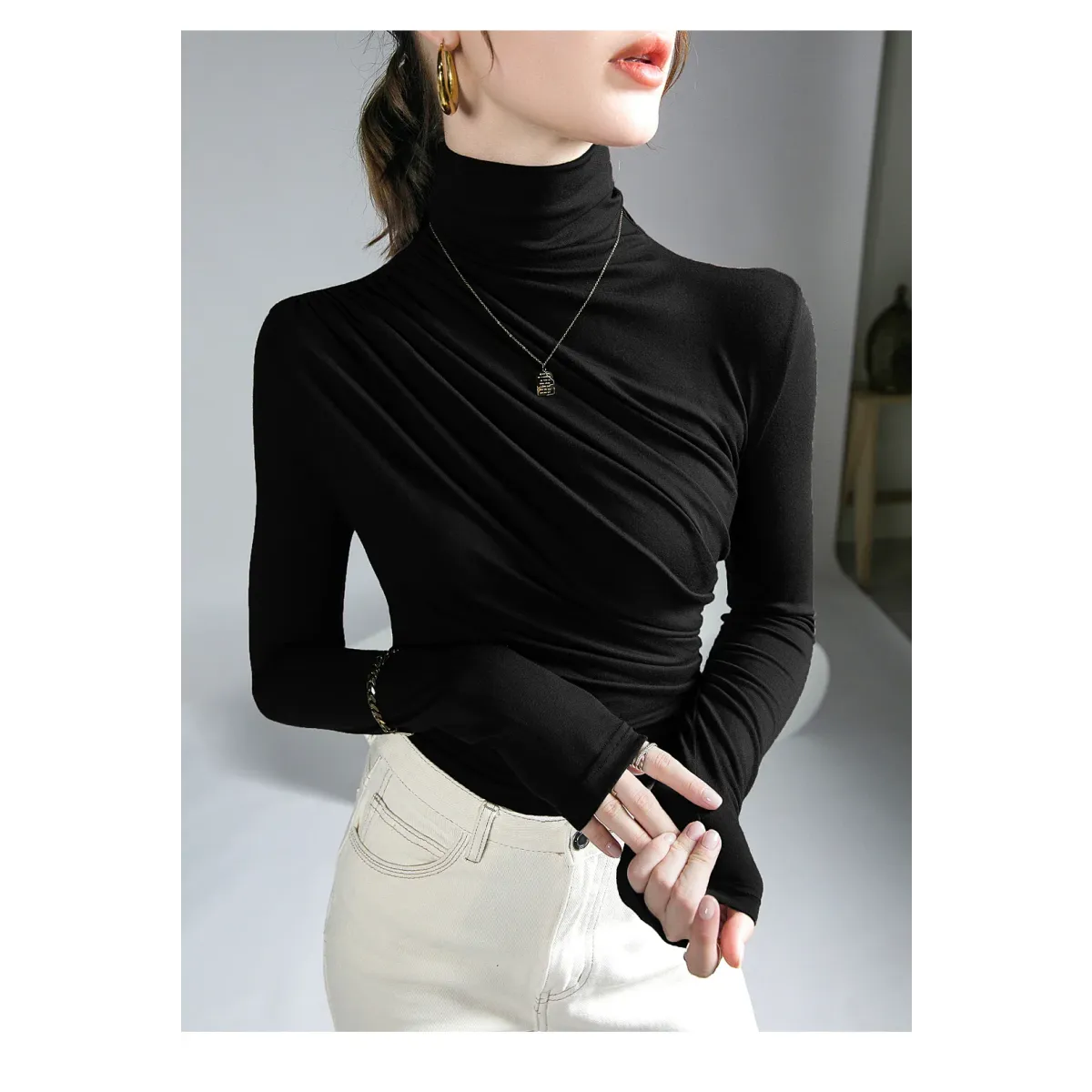 Top gótico plisado de cuello alto