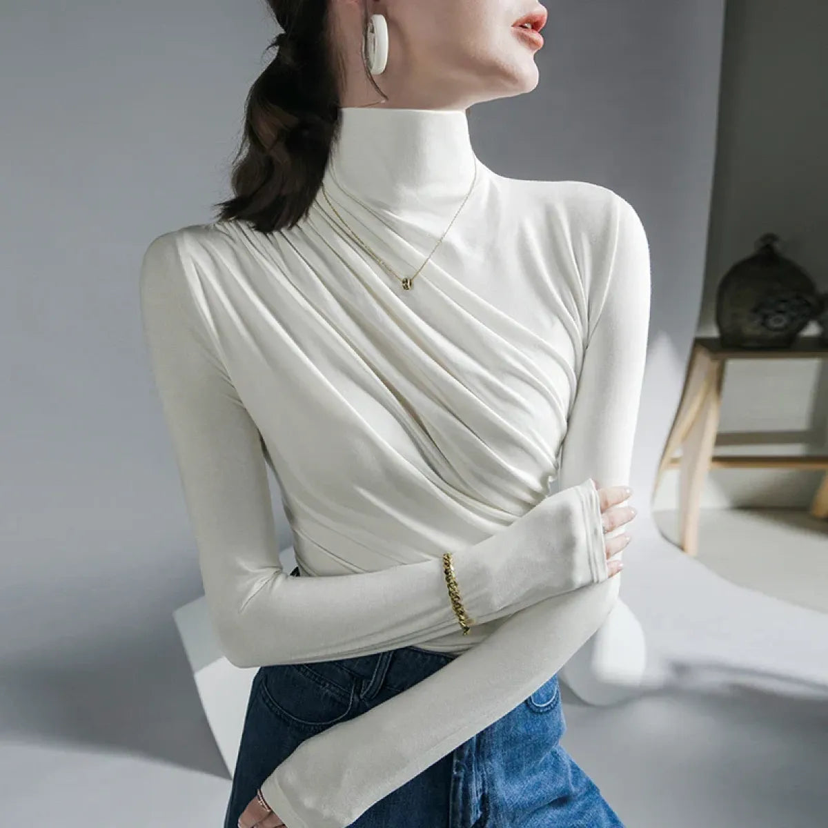Top gótico plisado de cuello alto