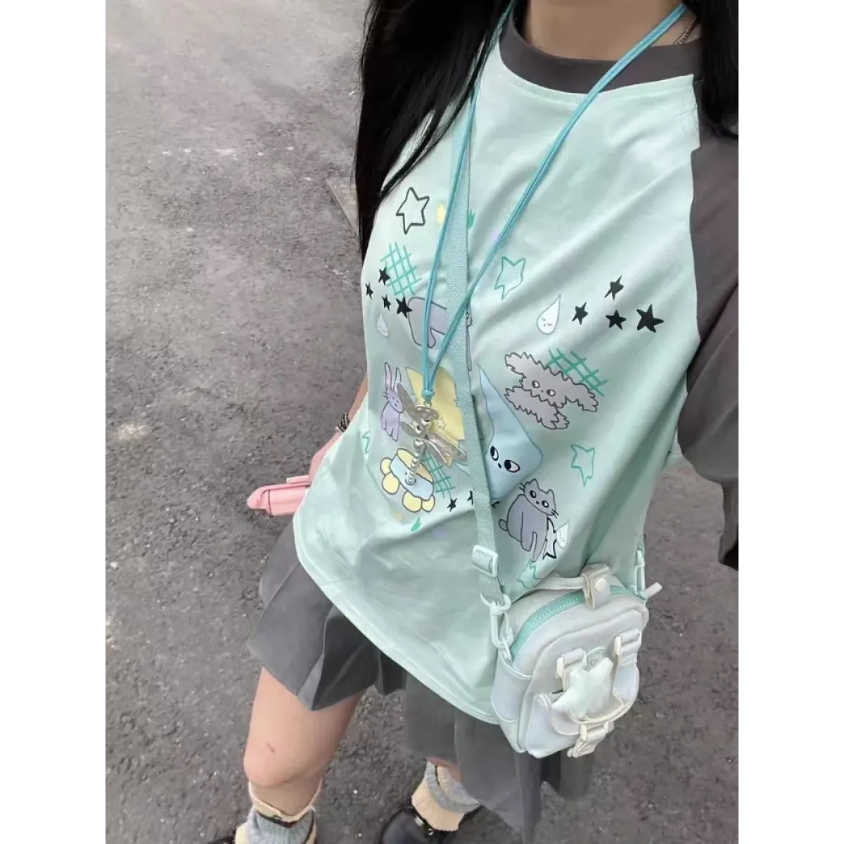 Camiseta casual con estampado gráfico