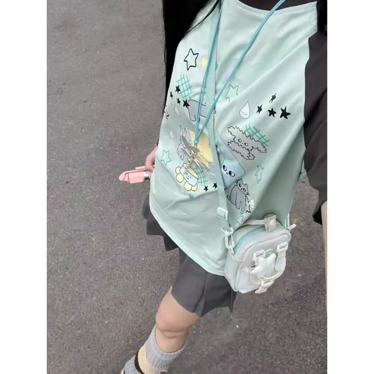 Camiseta casual con estampado gráfico