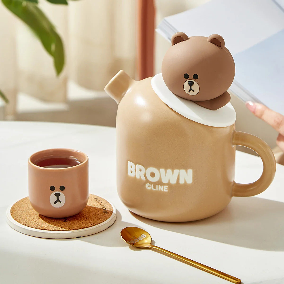 Tetera y tazas de oso de peluche de cerámica