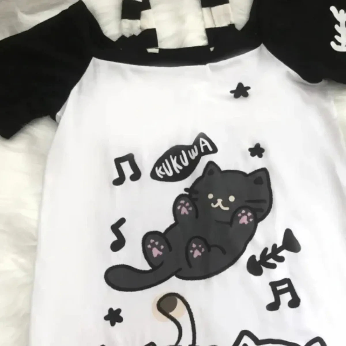 Camiseta con estampado de gato y hombros descubiertos – Top grunge kawaii Y2K
