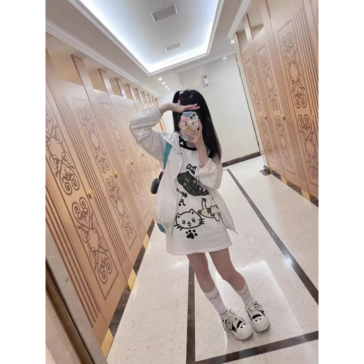 Camiseta con estampado de gato y hombros descubiertos – Top grunge kawaii Y2K