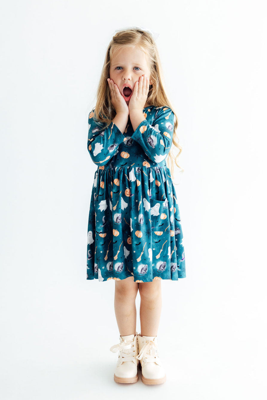 Happy Haunting 3/4 Sleeve Pocket Twirl Dress