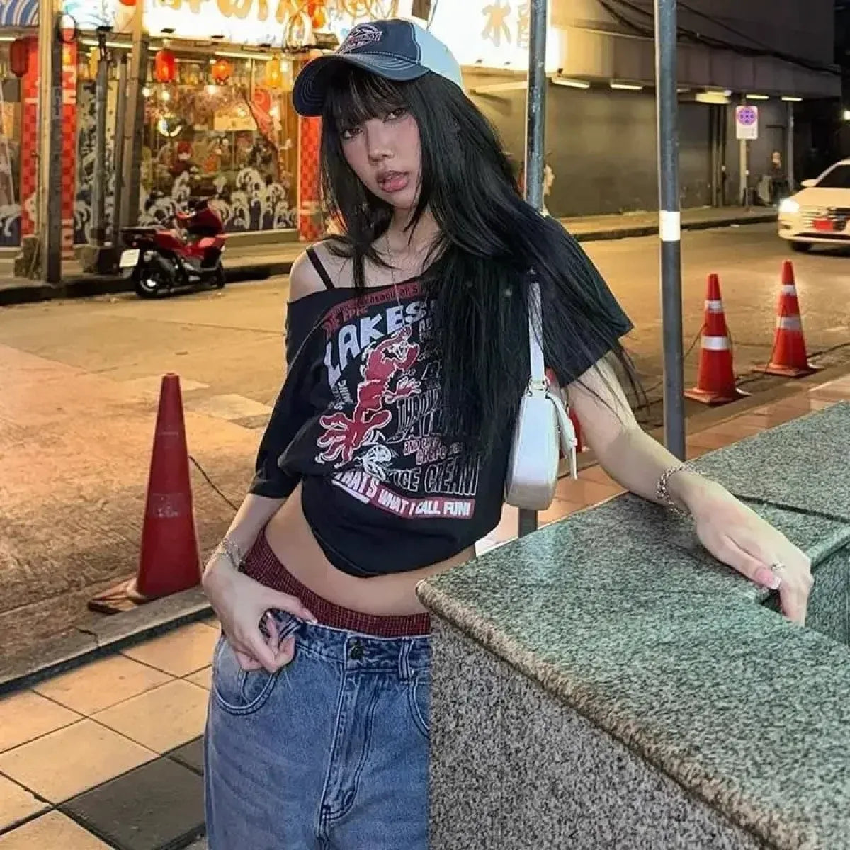 Camiseta negra con hombros descubiertos – Crop top grunge punk harajuku Y2K